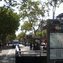 通りの様子（ディアゴネル駅近く）