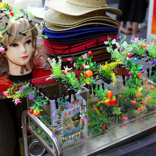 今、中国で大ブームの頭につける花かざり