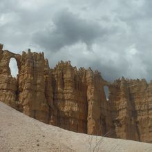 Peek-A-Boo Loop Trail