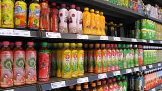 お土産も買えるスーパー