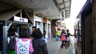 ラッシュアワーの駅状態！