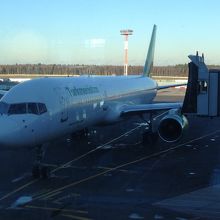 トルクメニスタン航空の757