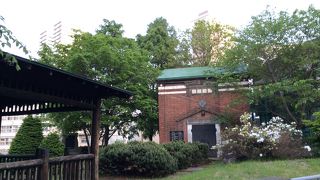 豊水の森の中にある