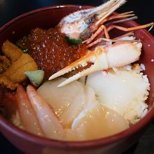 海鮮丼７種盛り