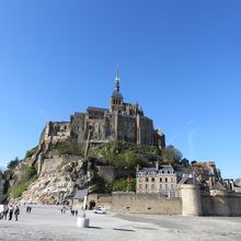 無料バスを降りると、まずこの景色が飛び込んできます。