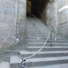 修道院への入り口・大階段