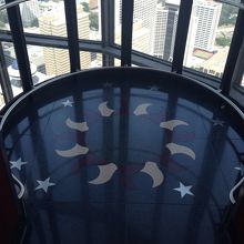 サンダイアル専用エレベーター