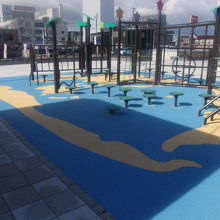 ”世界一周”遊具の様子