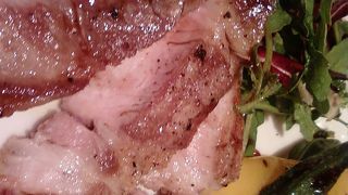 素敵なレストランとまじめな店員さんたち！