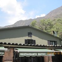 多くの観光客でにぎわうビュッフェ