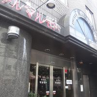 わざわざ冷房中と書いてあるのが実はありがたい