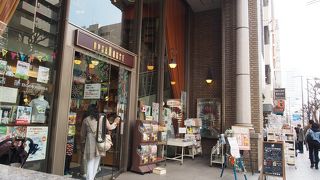 児童書や絵本が充実