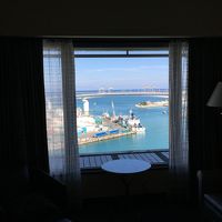 泊港を眺められる部屋