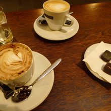 チョコもカフェラテと一緒にオーダー　疲れが取れる