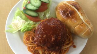 新橋の昭和の喫茶店ポンヌフでハンバーグ