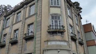 観光情報センター　旧秋田商会のビル