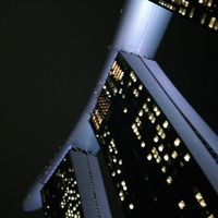 インフィニティプールを見上げる