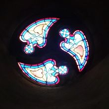 クリオネのようなステンドグラス