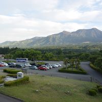 休暇村から見た雄大な阿蘇五岳・根子岳や高岳
