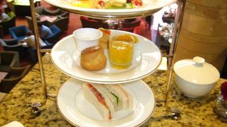 グランド・ハイアット内にあります