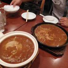 フカヒレ姿煮込みつゆそばと、フカヒレ堅焼きそば。