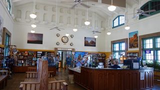 かわいいお土産やさん