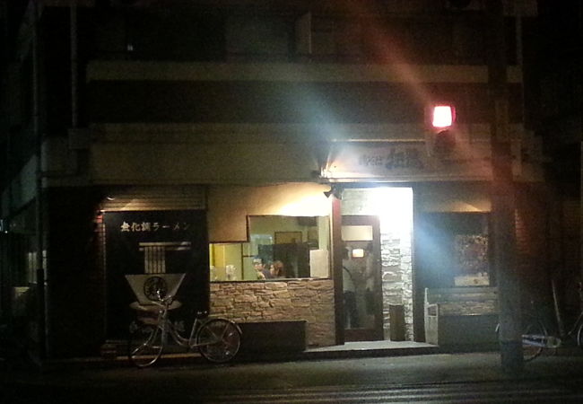 鶏の風味が効いたサッパリ麺！俺的ラー茶漬けがオススメ！