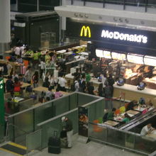 人だらけの客席を上から眺めてみました