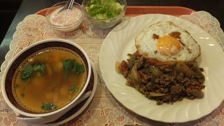 タイ料理入門には格好です。