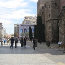 大聖堂もある大通り