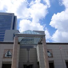 洋館風の美術館です。