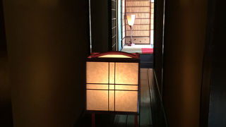 古さはあるけど凛とした良い空間