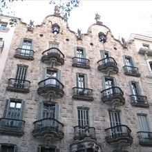 おとなしいガウディ作品