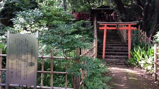 芝公園内にある神社