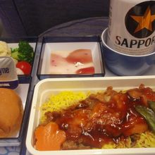 往路食事　チキンを選択　てりやきです