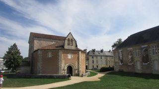 小さいけれど見ごたえ十分　フランス最古の洗礼堂サン・ジャン洗礼堂