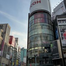 三愛ビルは昔から変わらないです