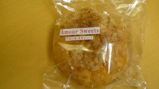 メロンパン、シュークリームがオススメ★