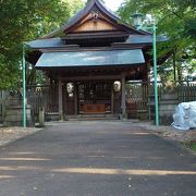 深川神社の隣