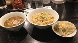 魚介系の濃いスープ