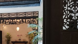 透かし彫りが綺麗