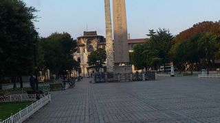 エログリフが刻まれて