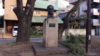 何か因縁めいたものが。