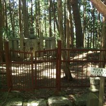 楠木正義の墓