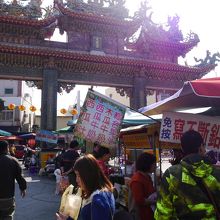 もうお祭りです。