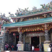 外より中の方が静かな錯覚に。