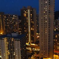 バルコニーからダイヤモンドヘッドが見えます