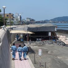 砂むしは屋外にて。