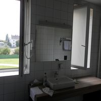 広いバスルーム