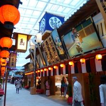 こんな道がつづきます。